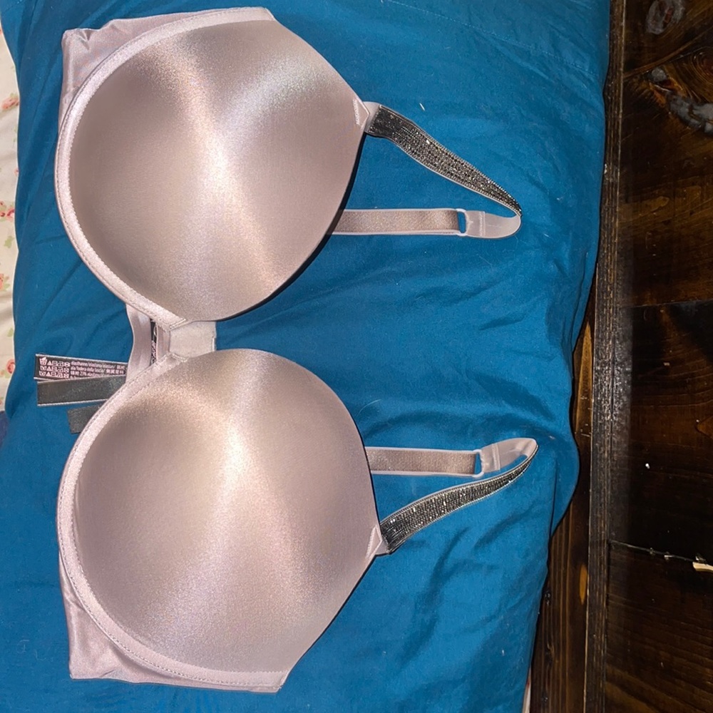 Victoria secret 38DD